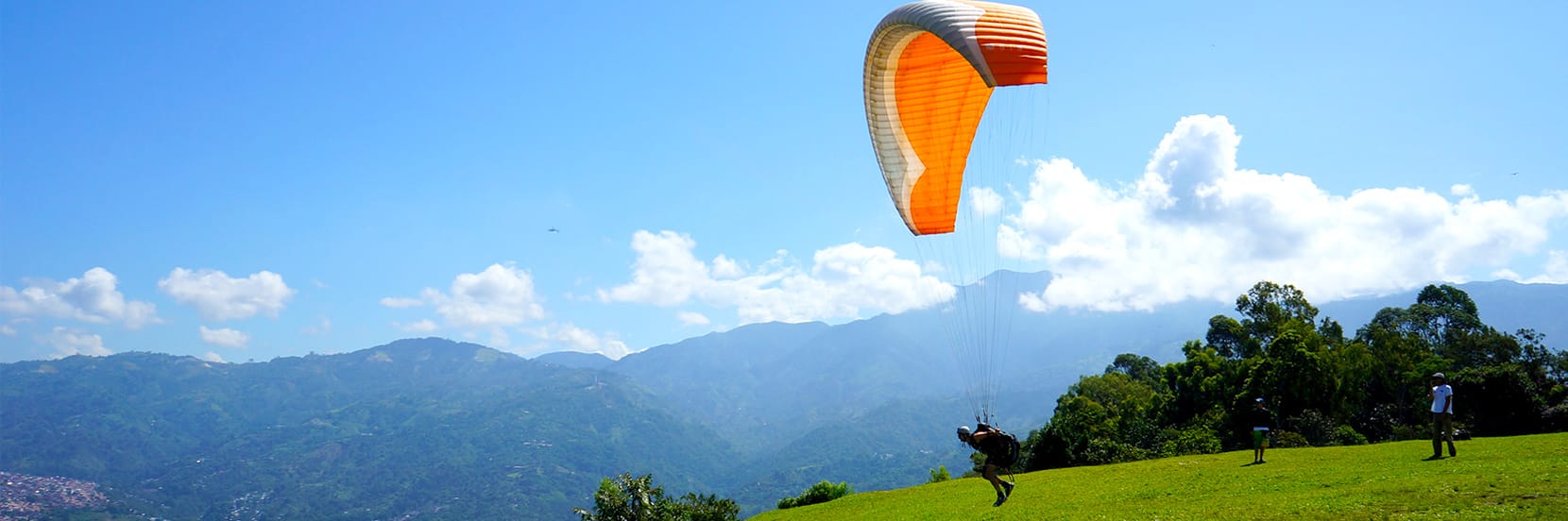 Paragliding in India - Goa & Manali